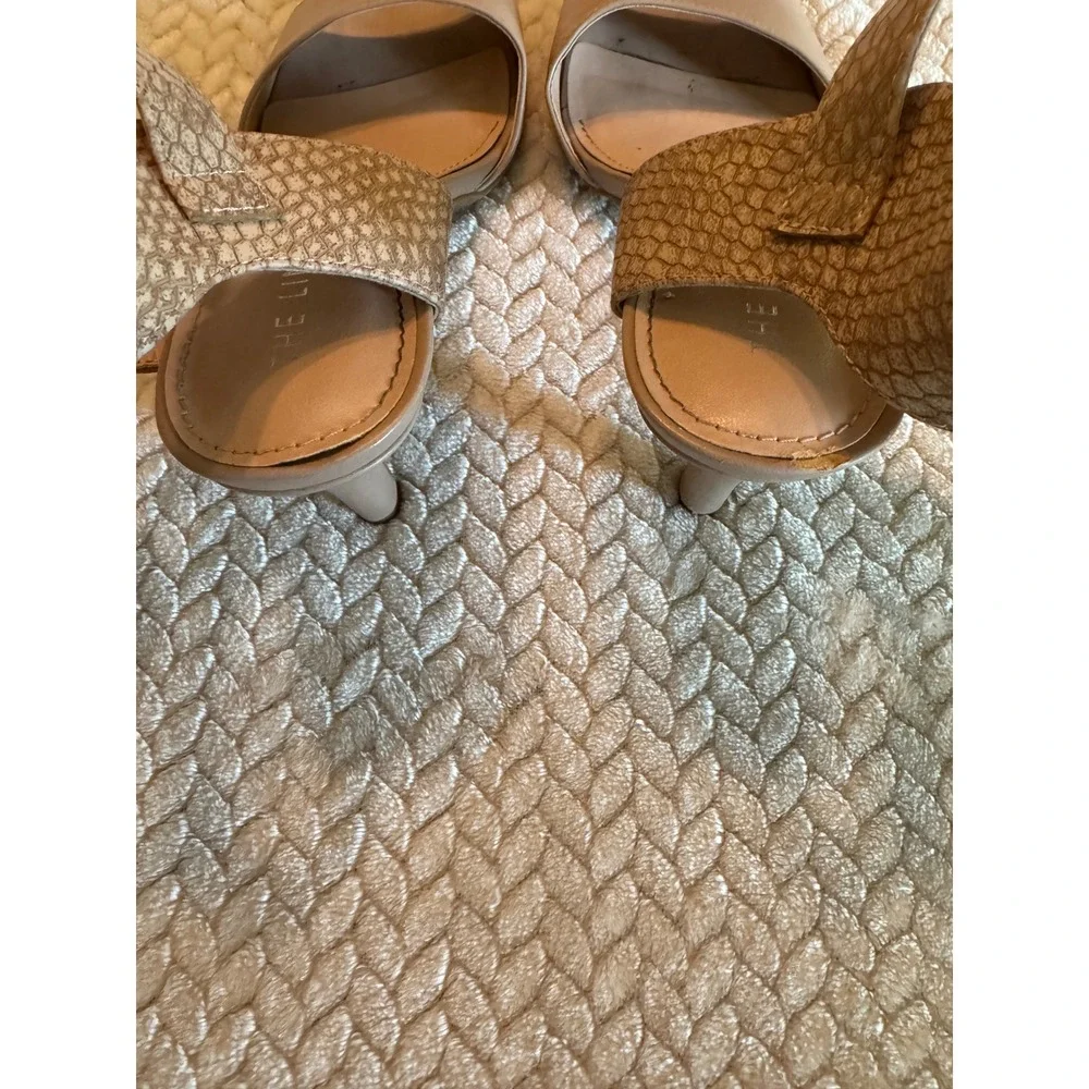 The Limited Penelope Tan Snakeskin Ankle‎ Strap Kitten Heel Sandals Size 8.5 M